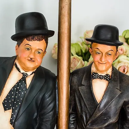 Stan Es Panzio לינה וארוחת בוקר 3*