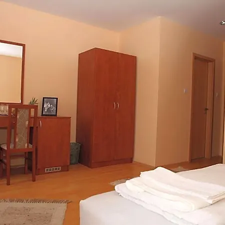 Bed & Breakfast Stan Es Panzio Balatonalmádi